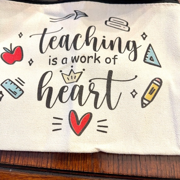 New in Box Teacher’s Mug/Tumbler/Pouch Gift Set - Picture 8 of 8